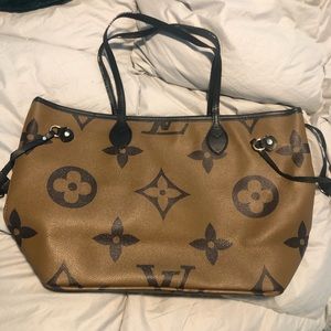 Boutique  purse